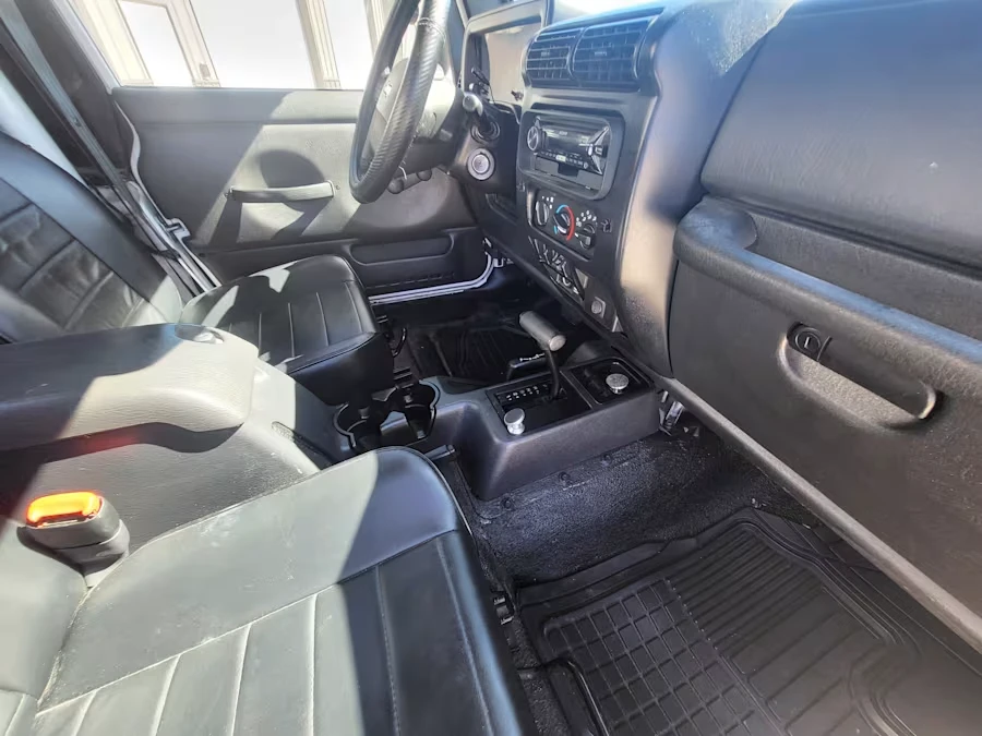 2004 Jeep TJ Wrangler - Image 13 of 23