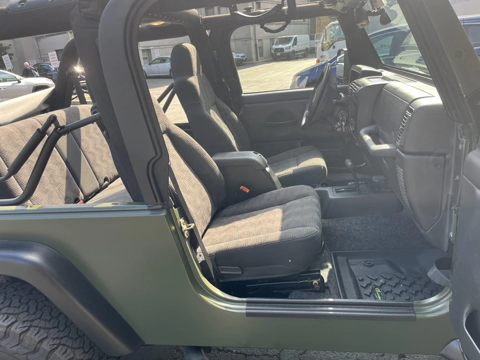 2004 Jeep TJ Wrangler - Image 24 of 31