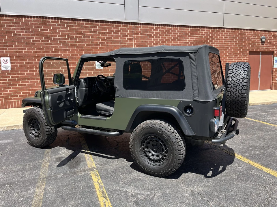 2004 Jeep TJ Wrangler - Image 9 of 31