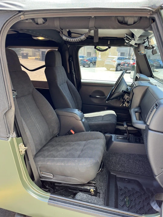 2004 Jeep TJ Wrangler - Image 25 of 31