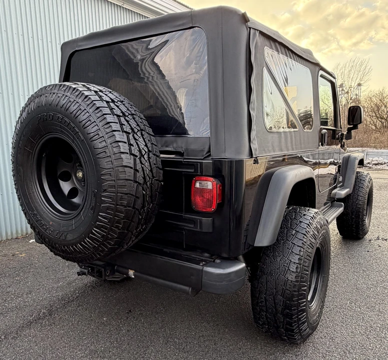 2004 Jeep TJ Wrangler - Image 21 of 31