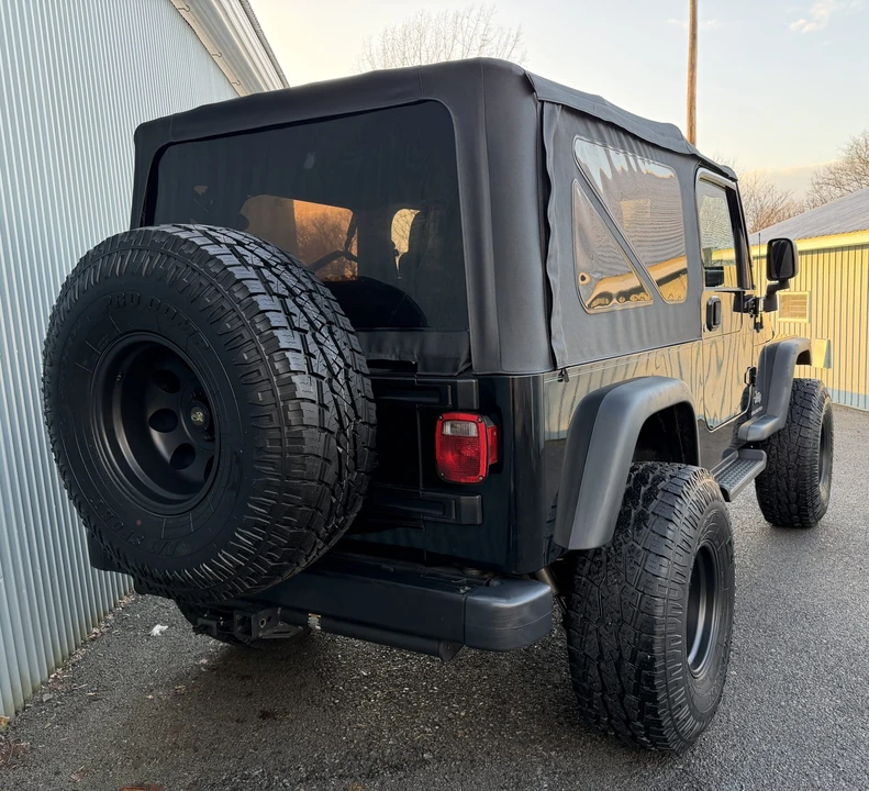 2004 Jeep TJ Wrangler - Image 22 of 31