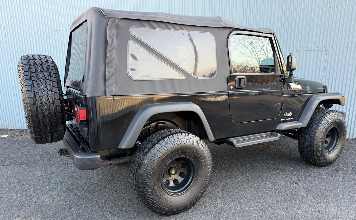 2004 Jeep TJ Wrangler - Image 18 of 31