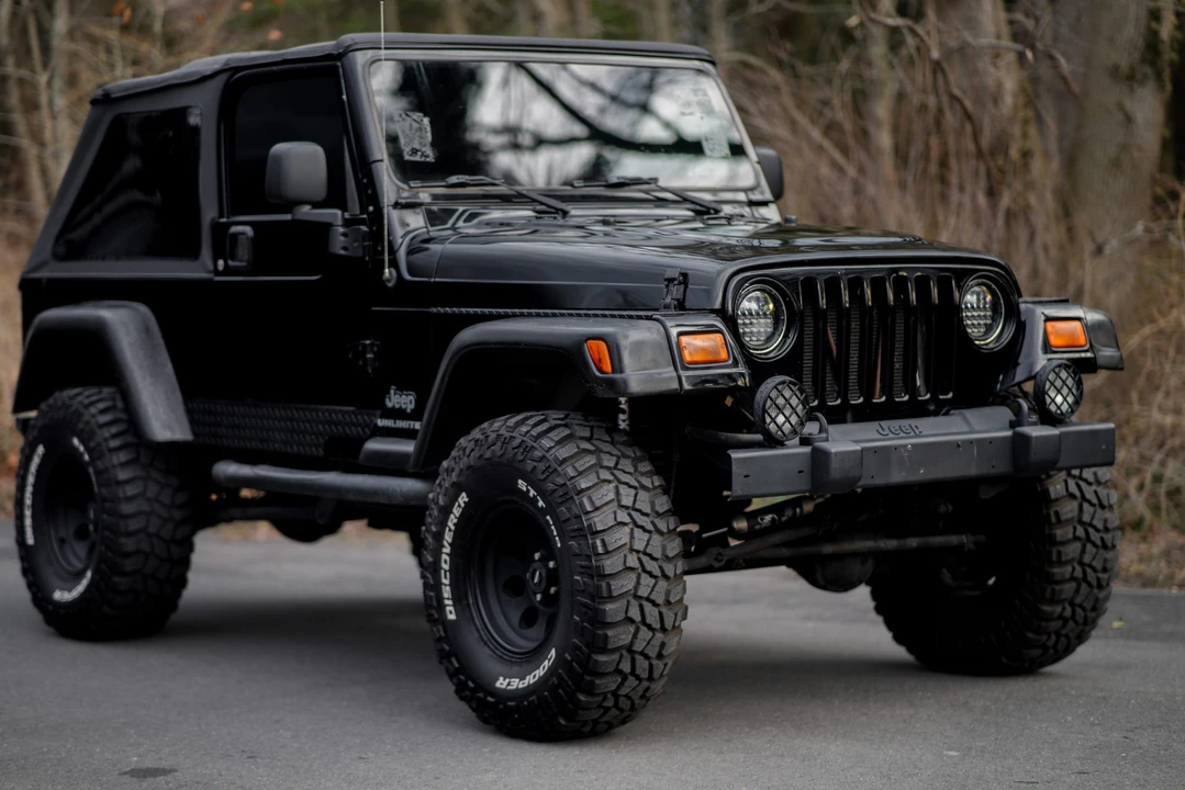 2004 Jeep TJ Wrangler - Image 17 of 31