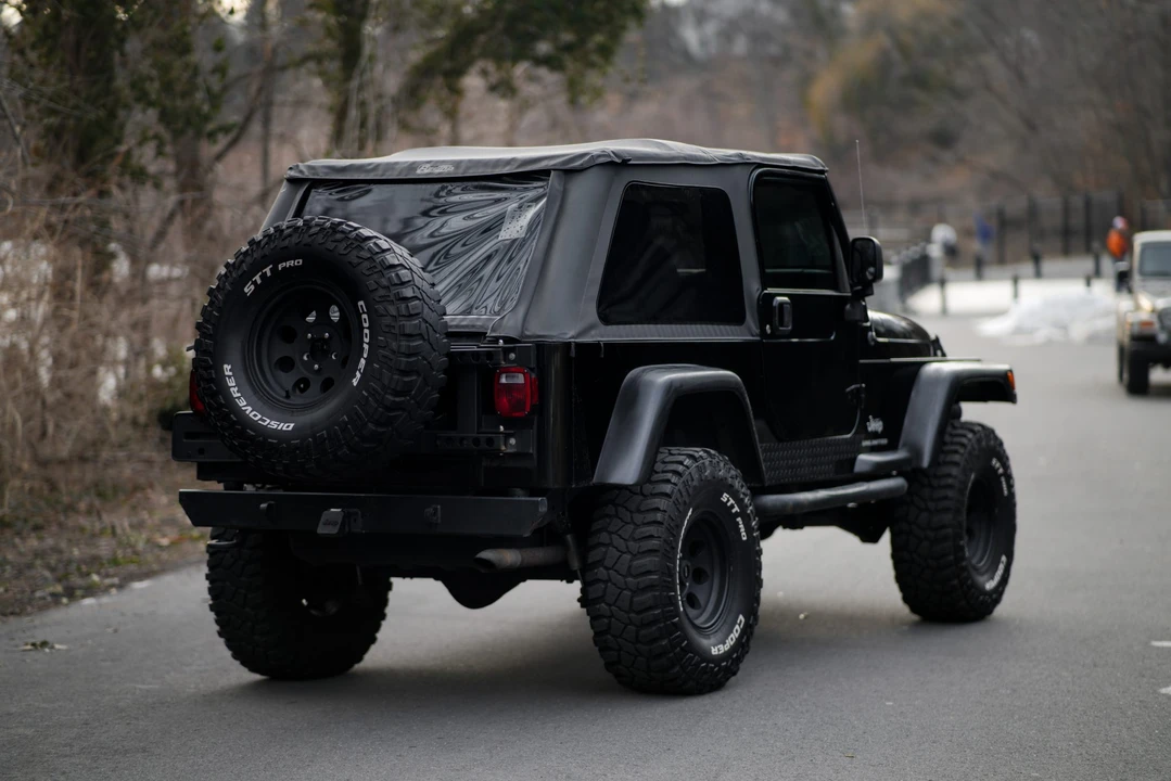 2004 Jeep TJ Wrangler - Image 24 of 31