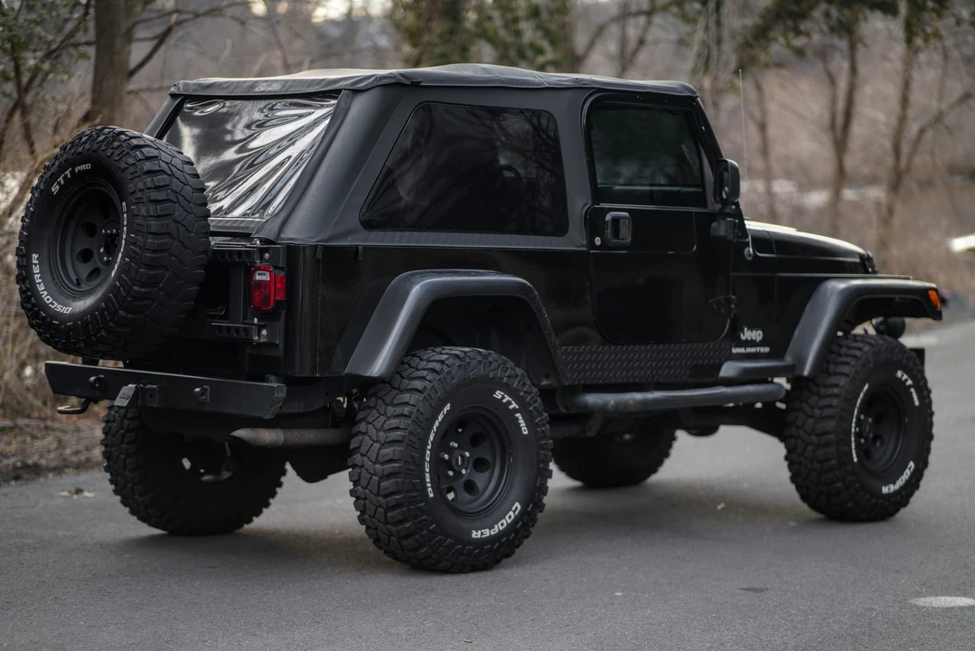 2004 Jeep TJ Wrangler - Image 20 of 31