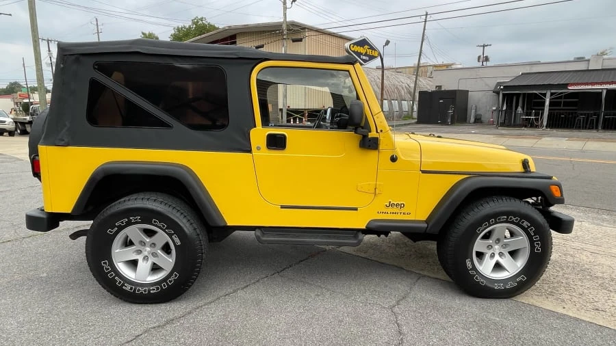 2004 Jeep TJ Wrangler - Image 2 of 12