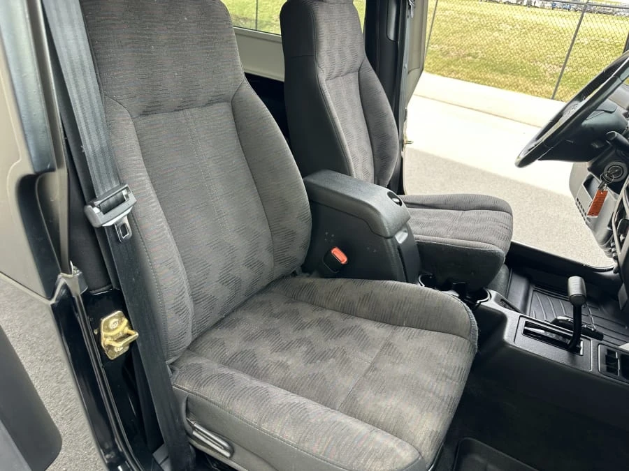 2004 Jeep TJ Wrangler - Image 24 of 31