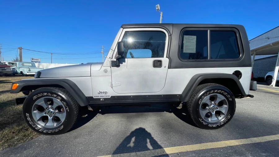 2004 Jeep TJ Wrangler - Image 2 of 31