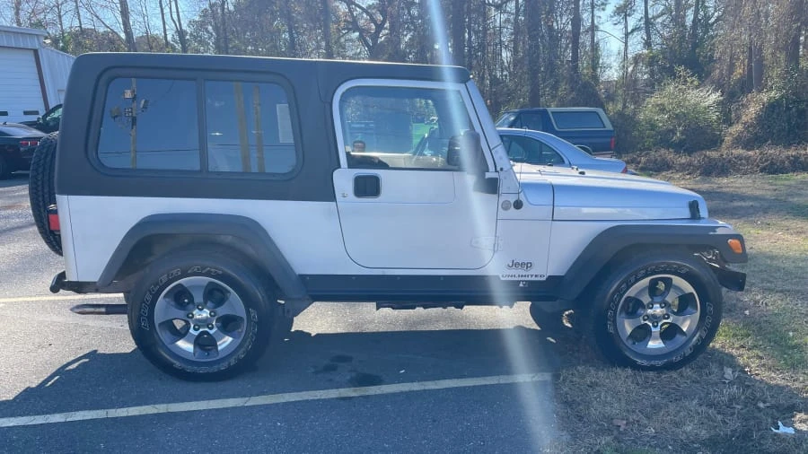 2004 Jeep TJ Wrangler - Image 9 of 31