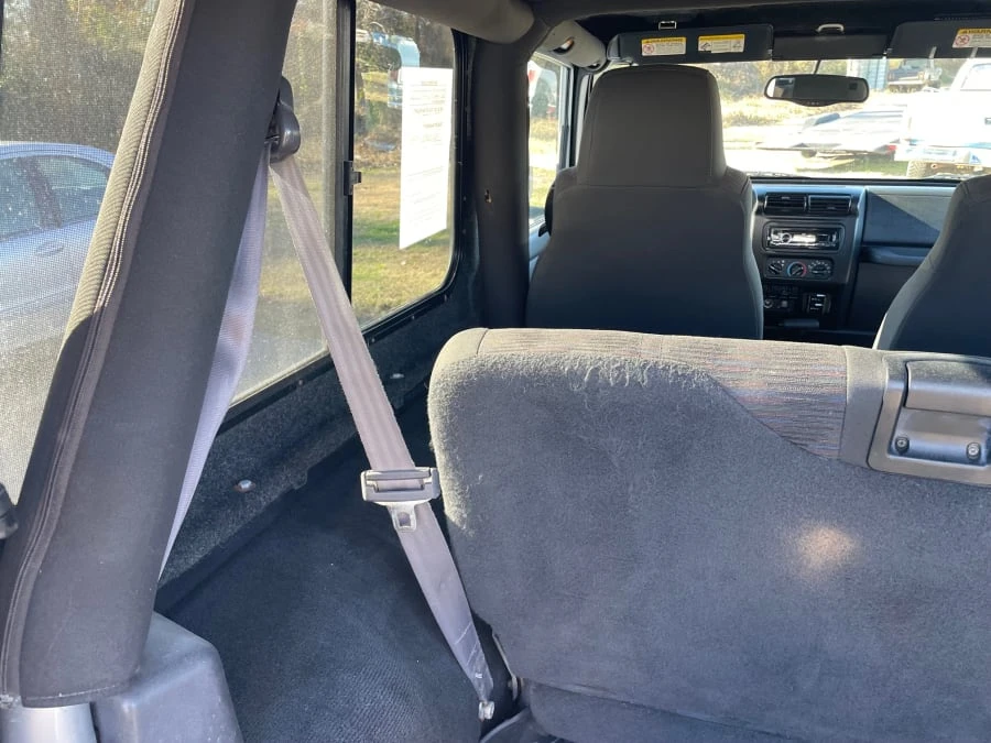 2004 Jeep TJ Wrangler - Image 30 of 31