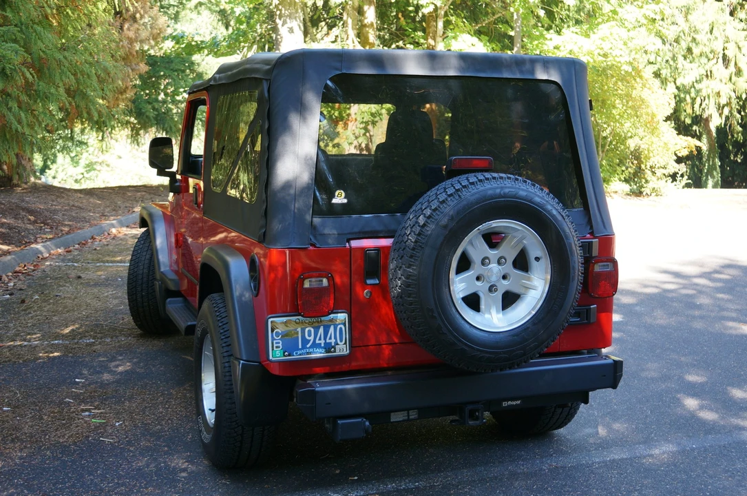2004 Jeep TJ Wrangler - Image 16 of 31