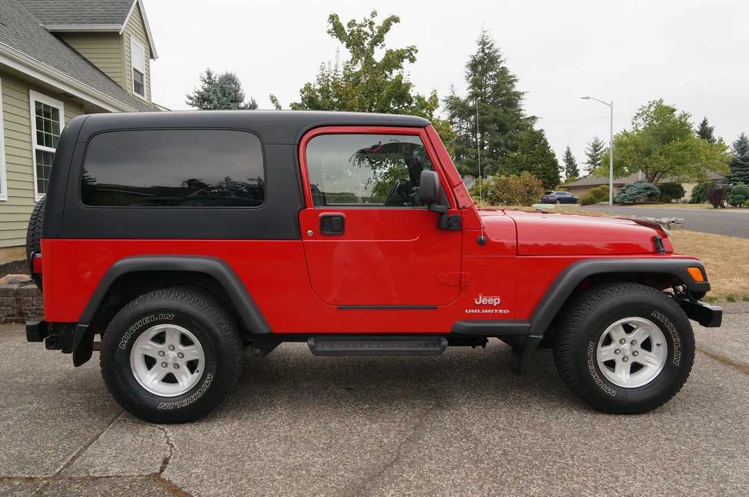 2004 Jeep TJ Wrangler - Image 28 of 31
