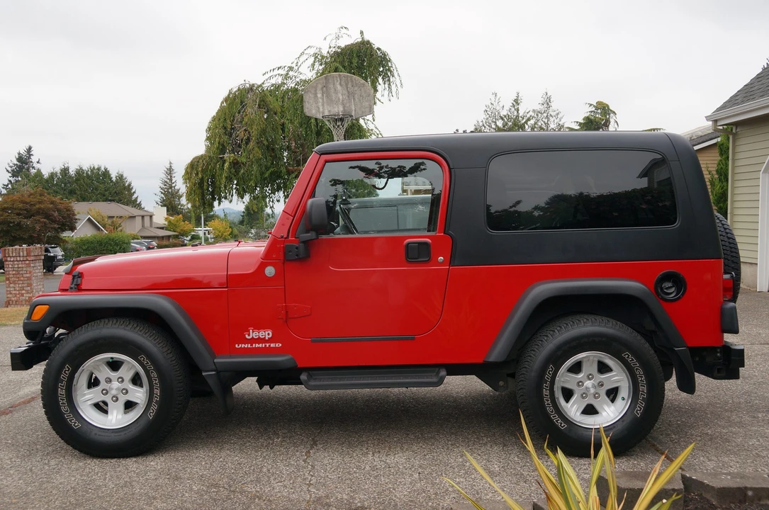 2004 Jeep TJ Wrangler - Image 9 of 31