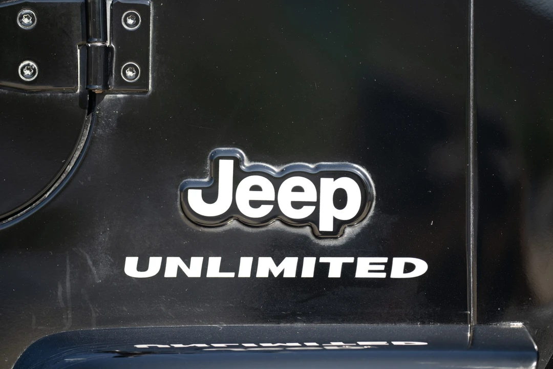 2004 Jeep TJ Wrangler - Image 22 of 31