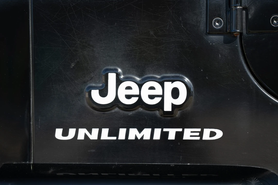2004 Jeep TJ Wrangler - Image 23 of 31