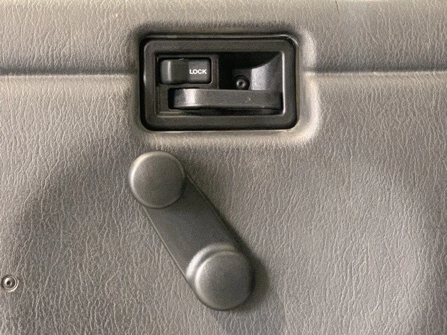 2004 Jeep TJ Wrangler - Image 19 of 21