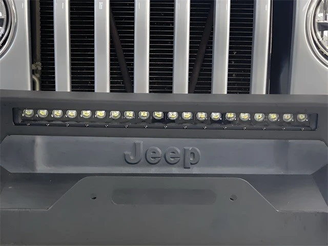 2004 Jeep TJ Wrangler - Image 10 of 12
