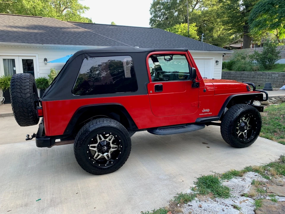 2004 Jeep TJ Wrangler - Image 15 of 31