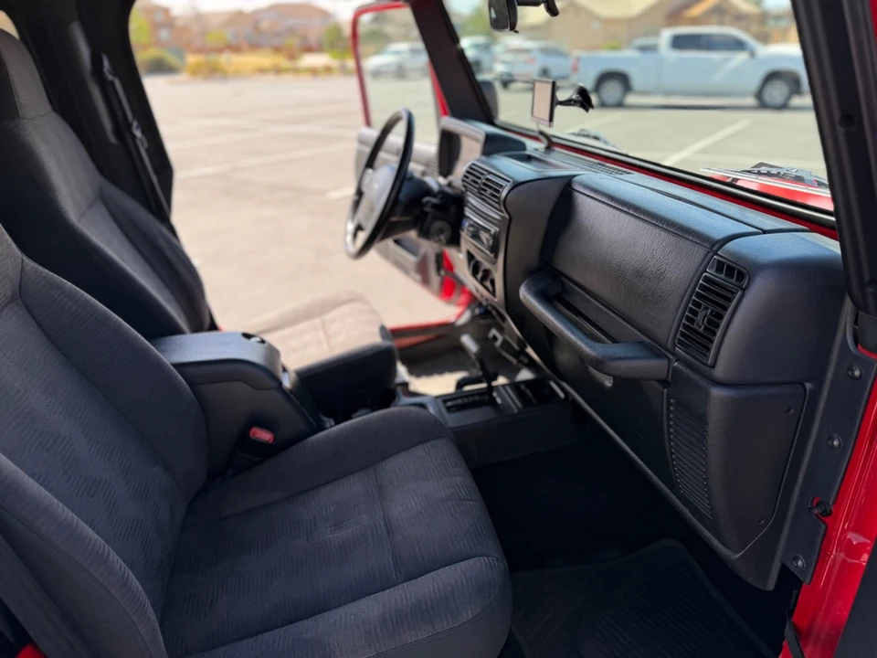 2004 Jeep TJ Wrangler - Image 17 of 21