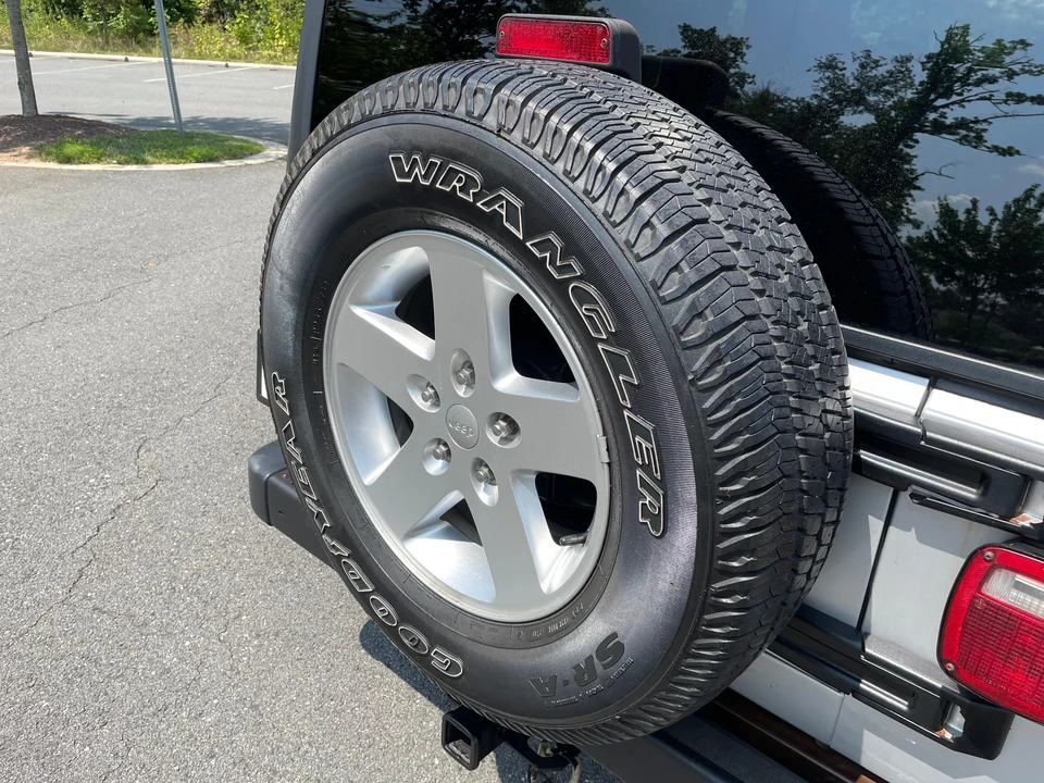 2004 Jeep TJ Wrangler - Image 26 of 31