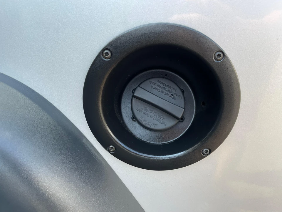 2004 Jeep TJ Wrangler - Image 23 of 31