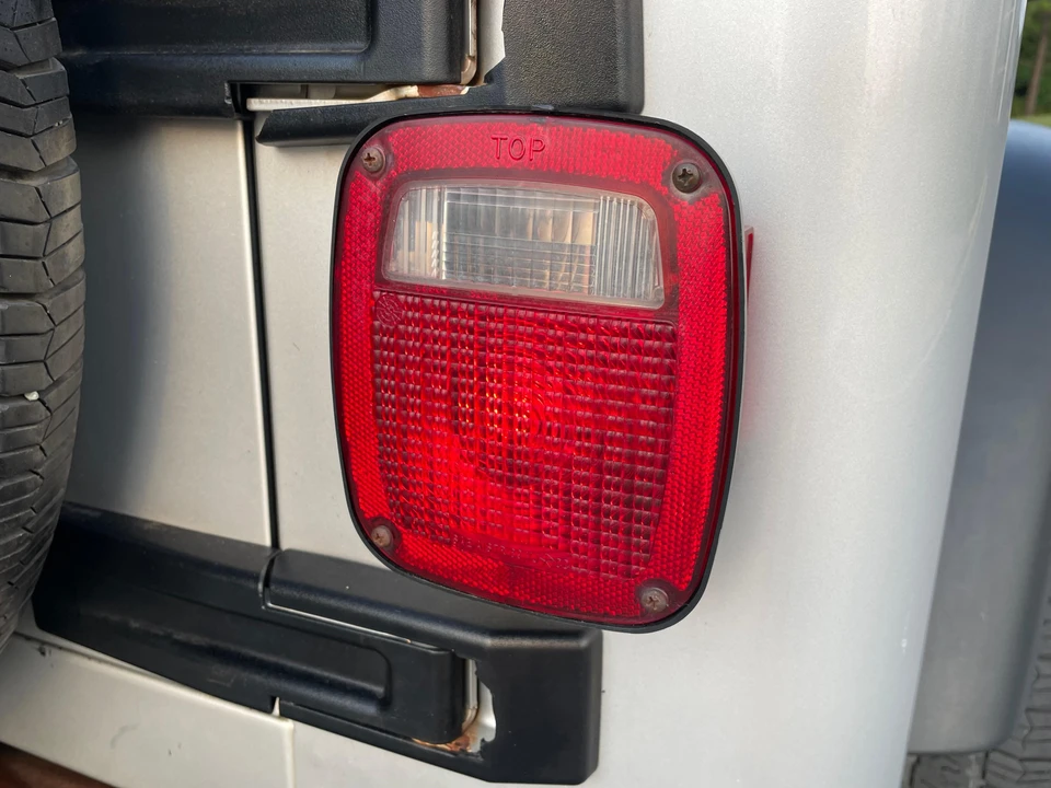 2004 Jeep TJ Wrangler - Image 30 of 31