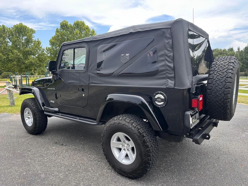 2004 Jeep TJ Wrangler - Image 21 of 31