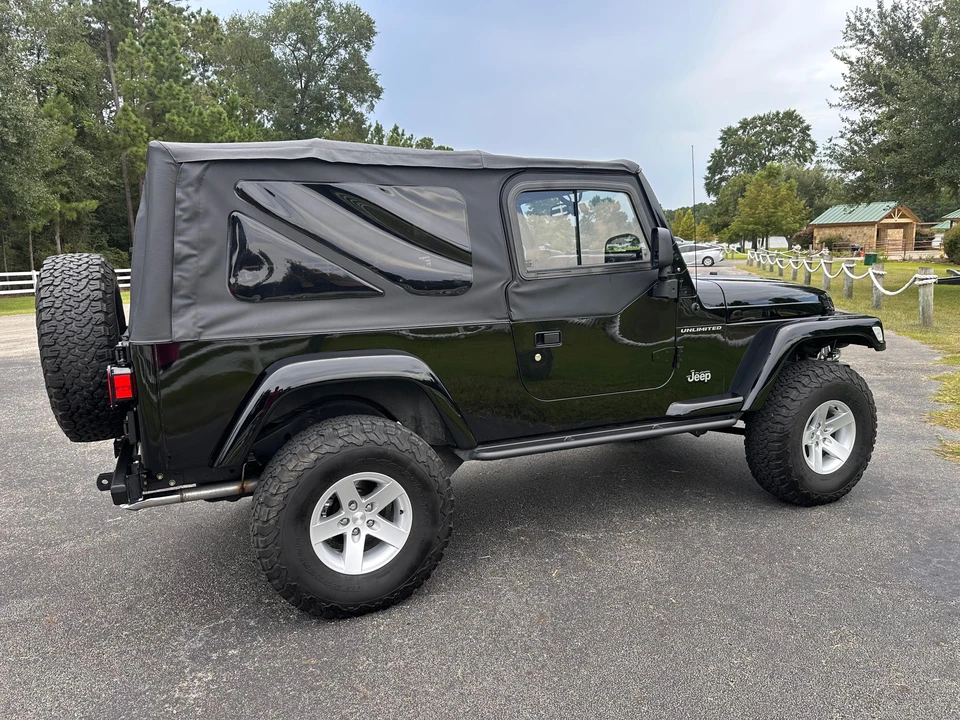 2004 Jeep TJ Wrangler - Image 25 of 31