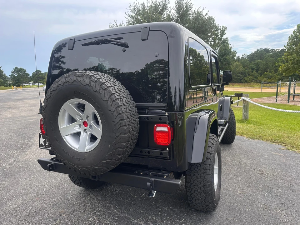 2004 Jeep TJ Wrangler - Image 13 of 31