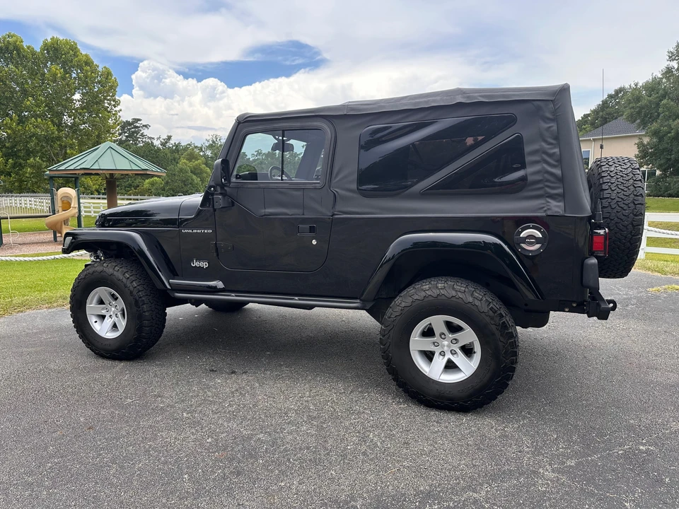 2004 Jeep TJ Wrangler - Image 20 of 31