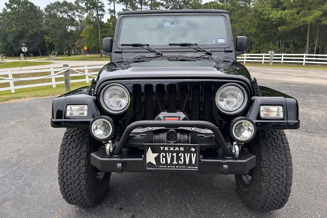2004 Jeep TJ Wrangler - Image 2 of 31