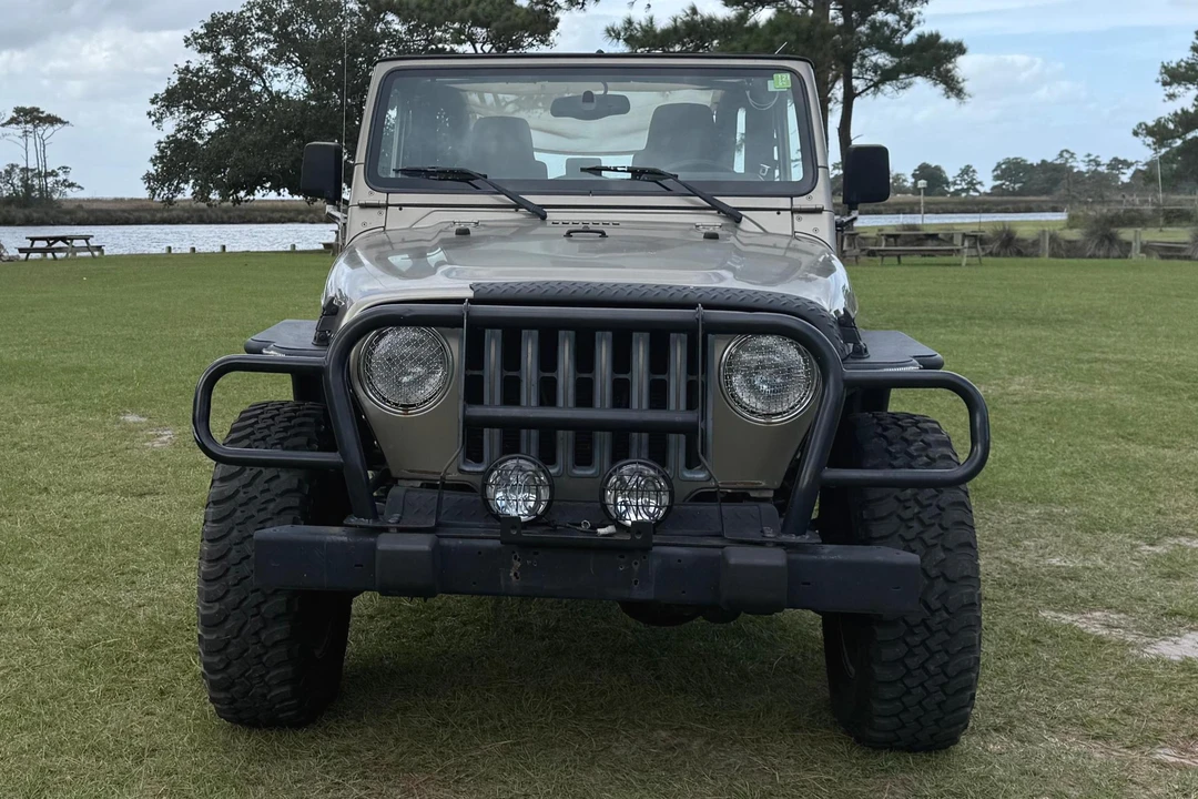 2004 Jeep TJ Wrangler - Image 2 of 31