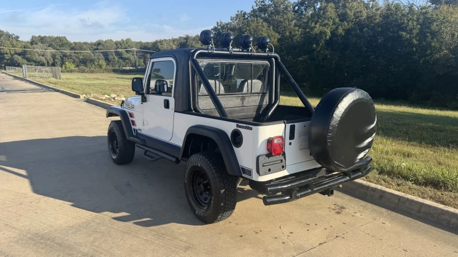 2004 Jeep TJ Wrangler - Image 3 of 13