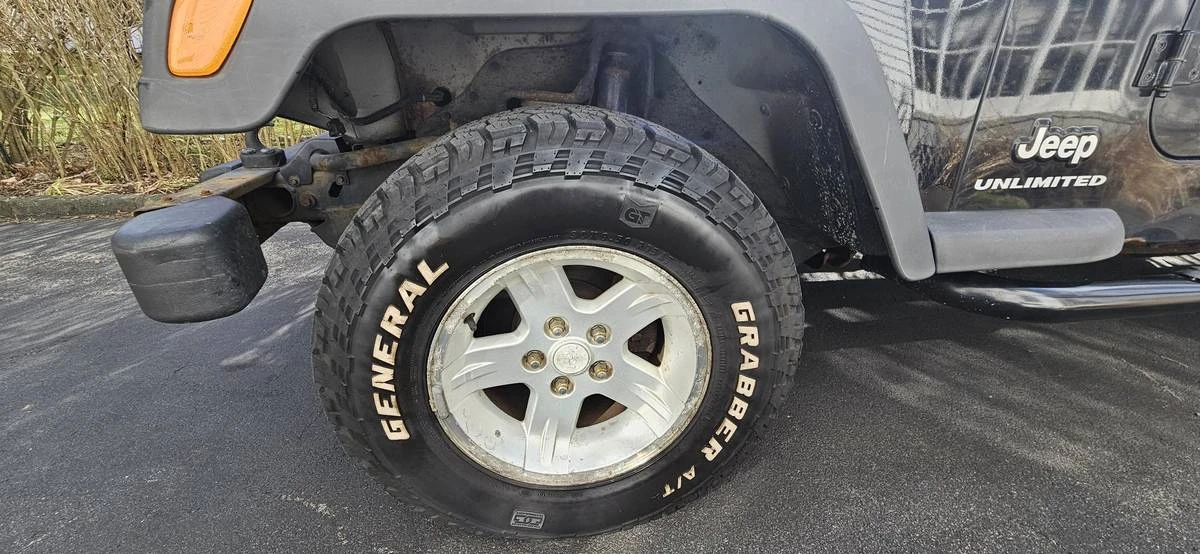 2004 Jeep TJ Wrangler - Image 16 of 17