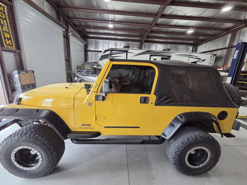 2004 Jeep TJ Wrangler - Image 2 of 9
