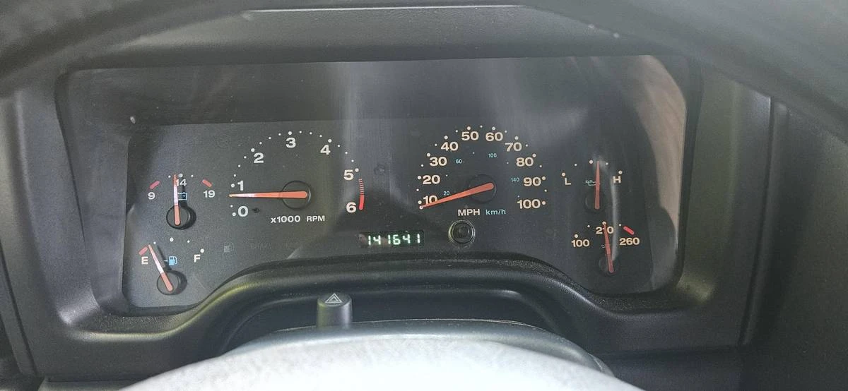 2004 Jeep TJ Wrangler - Image 10 of 17
