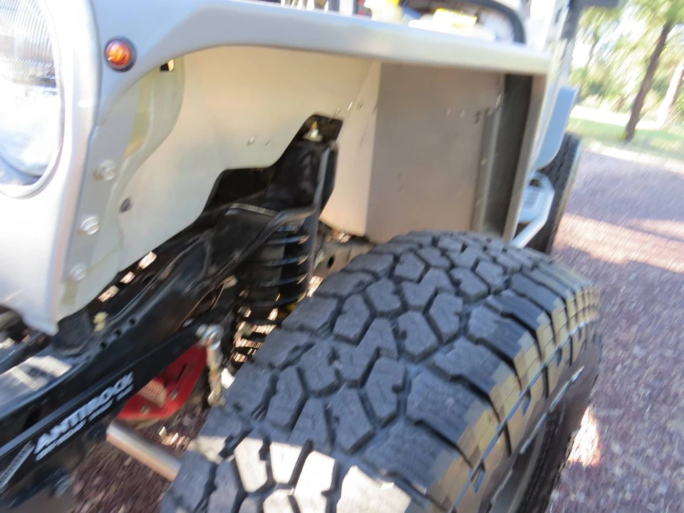 2004 Jeep TJ Wrangler - Image 14 of 24