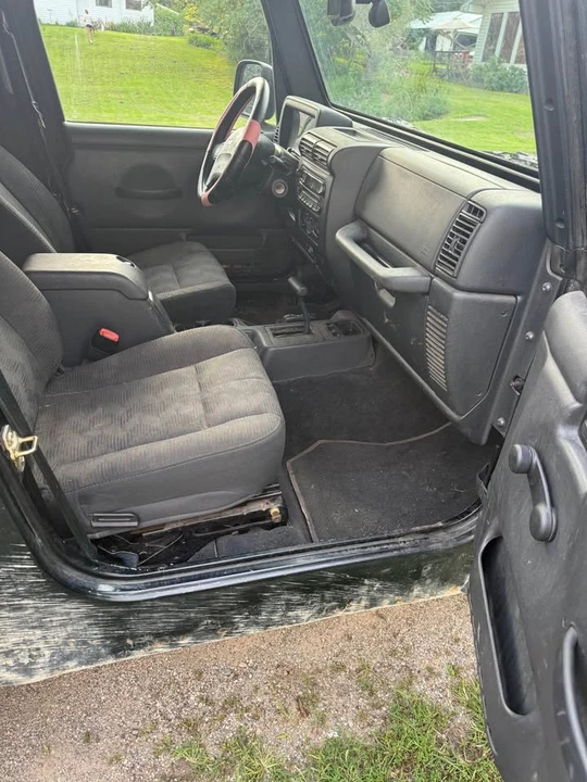 2004 Jeep TJ Wrangler - Image 6 of 7