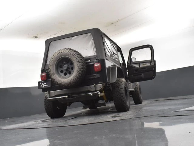 2004 Jeep TJ Wrangler - Image 15 of 20