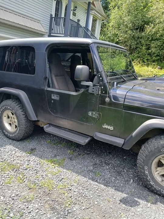 2004 Jeep TJ Wrangler - Image 3 of 7