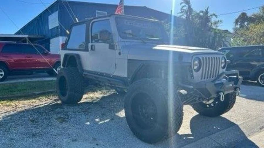 2004 Jeep TJ Wrangler - Image 6 of 12
