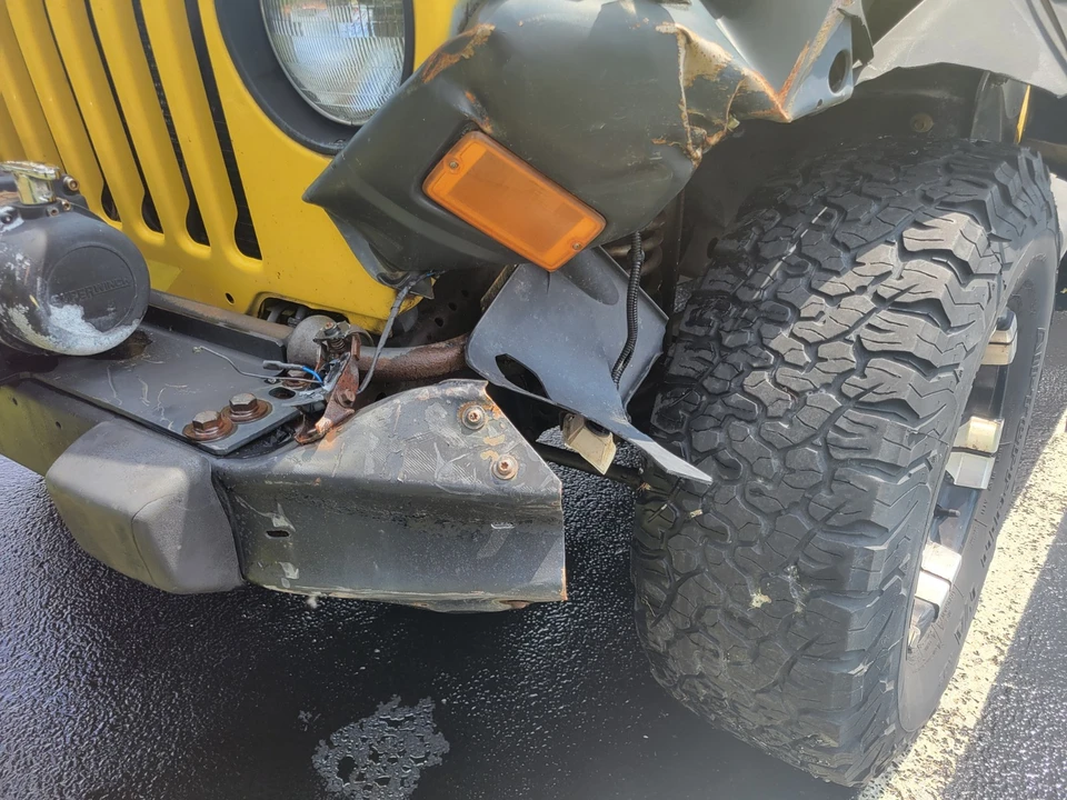 2004 Jeep TJ Wrangler - Image 10 of 15