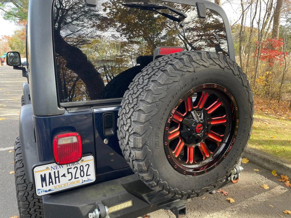 2004 Jeep TJ Wrangler - Image 25 of 31