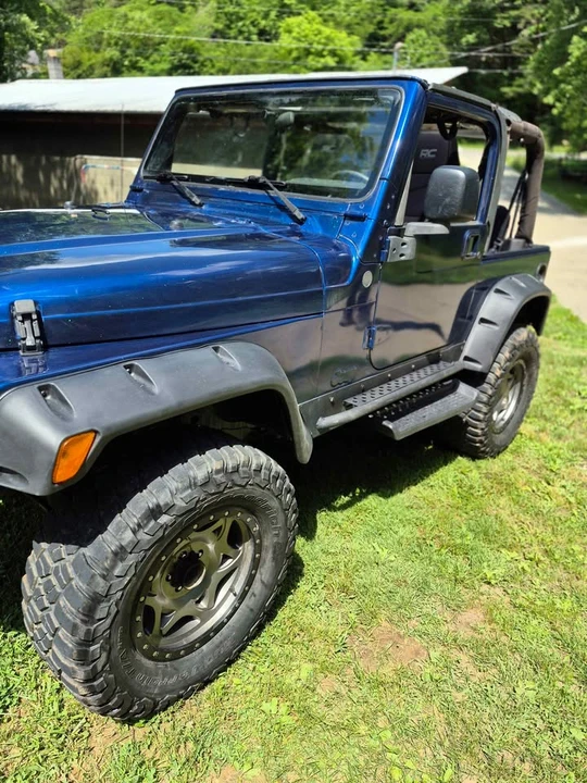 2004 Jeep TJ Wrangler - Image 9 of 20