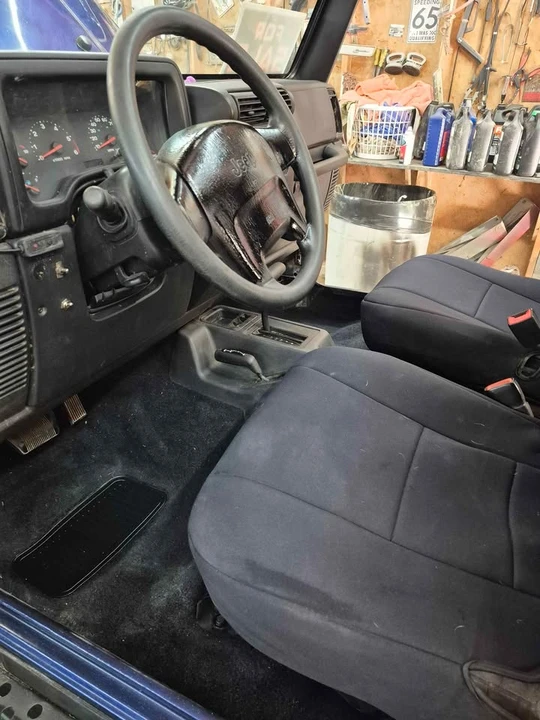 2004 Jeep TJ Wrangler - Image 17 of 20