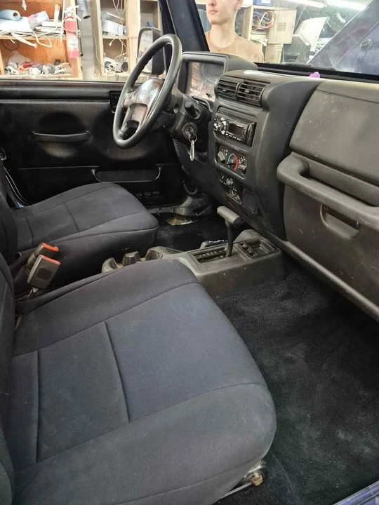 2004 Jeep TJ Wrangler - Image 19 of 20