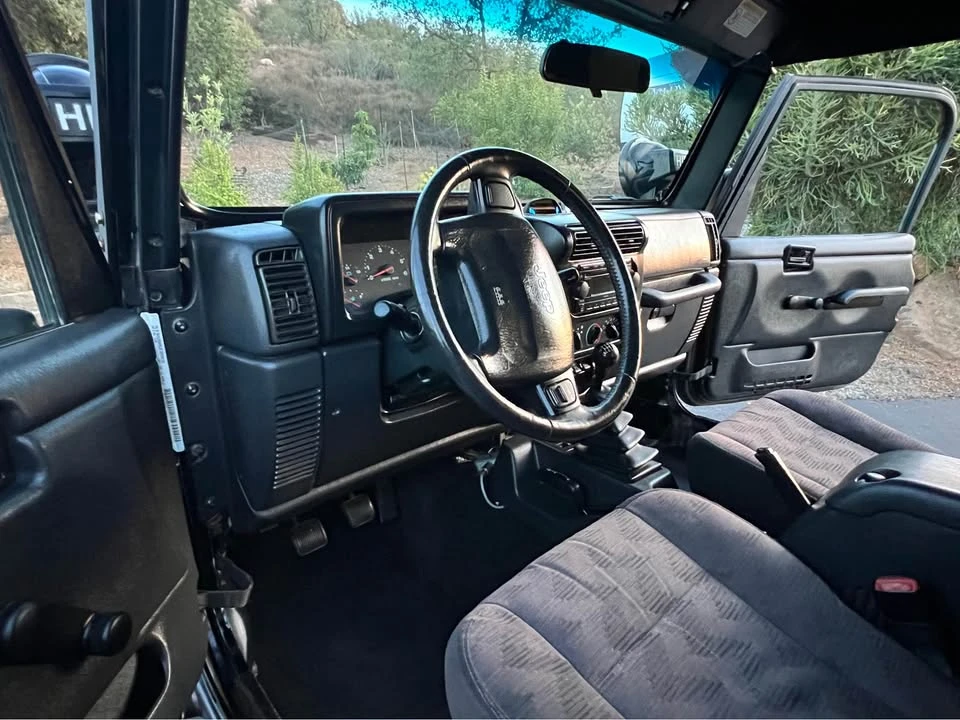 2004 Jeep TJ Wrangler - Image 9 of 10