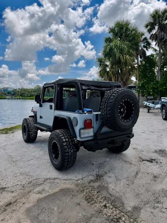 2004 Jeep TJ Wrangler - Image 4 of 17