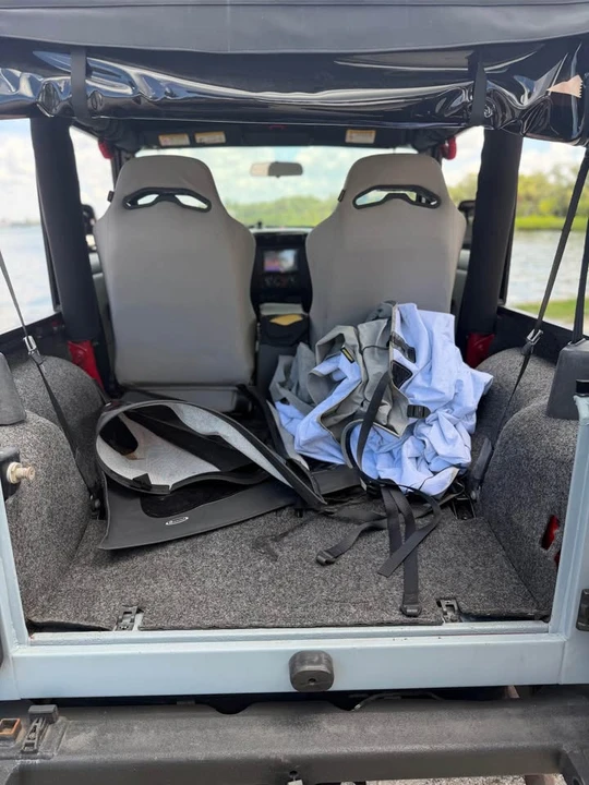 2004 Jeep TJ Wrangler - Image 10 of 17